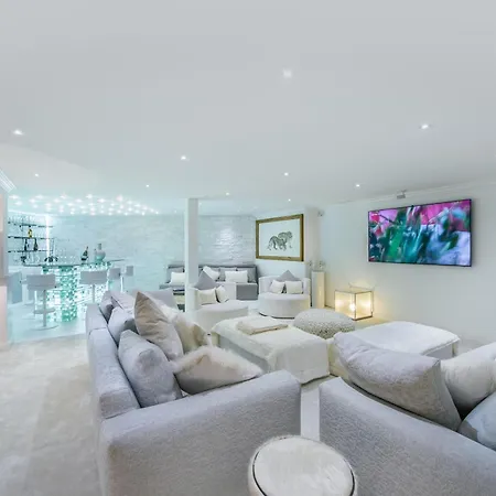 Chalet Chalet De Luxe A Courchevel Avec Piscine Et Espace Bien-Etre - Fr-1-564-13 Courchevel